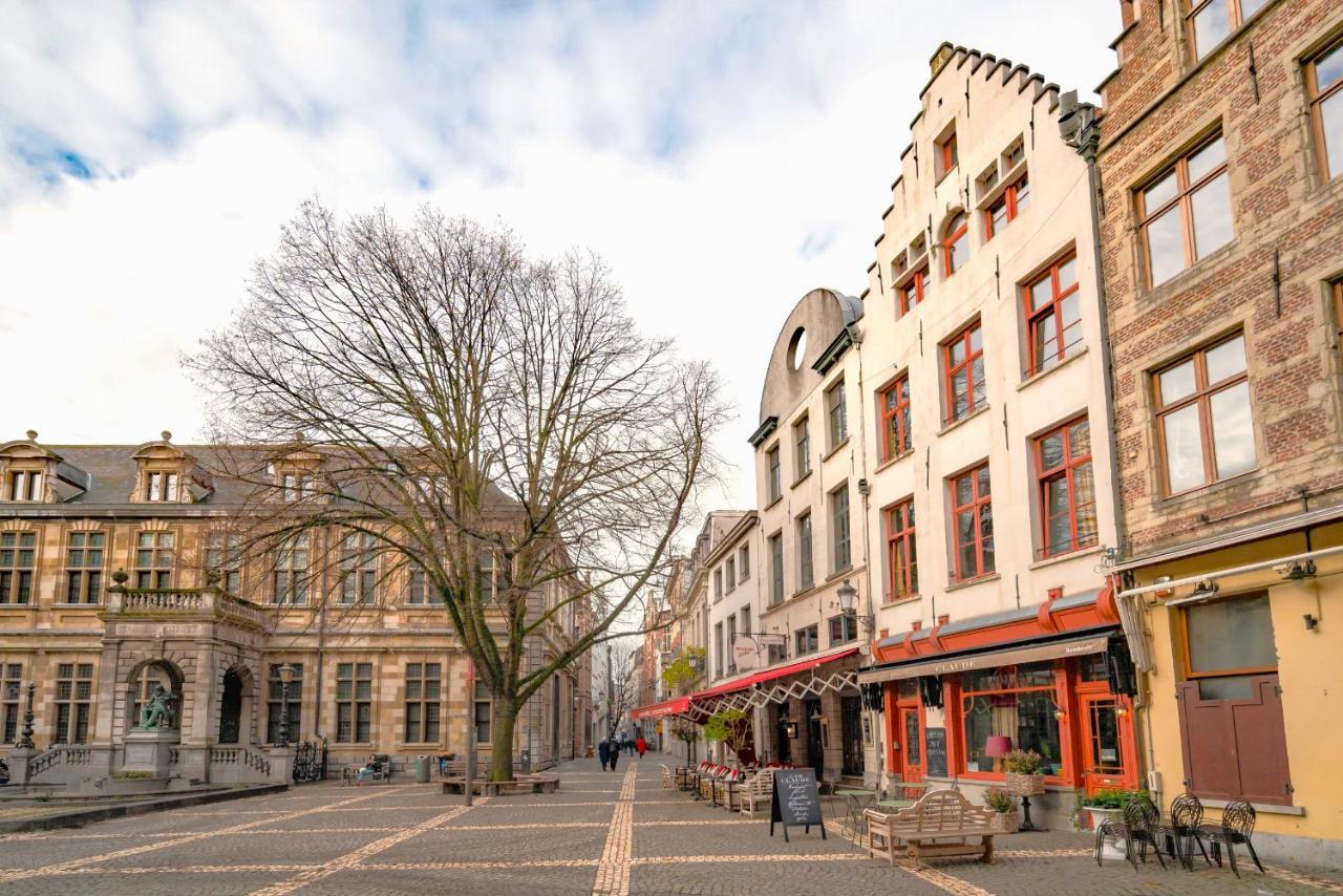 The Hendrik Square Residence Anversa Esterno foto