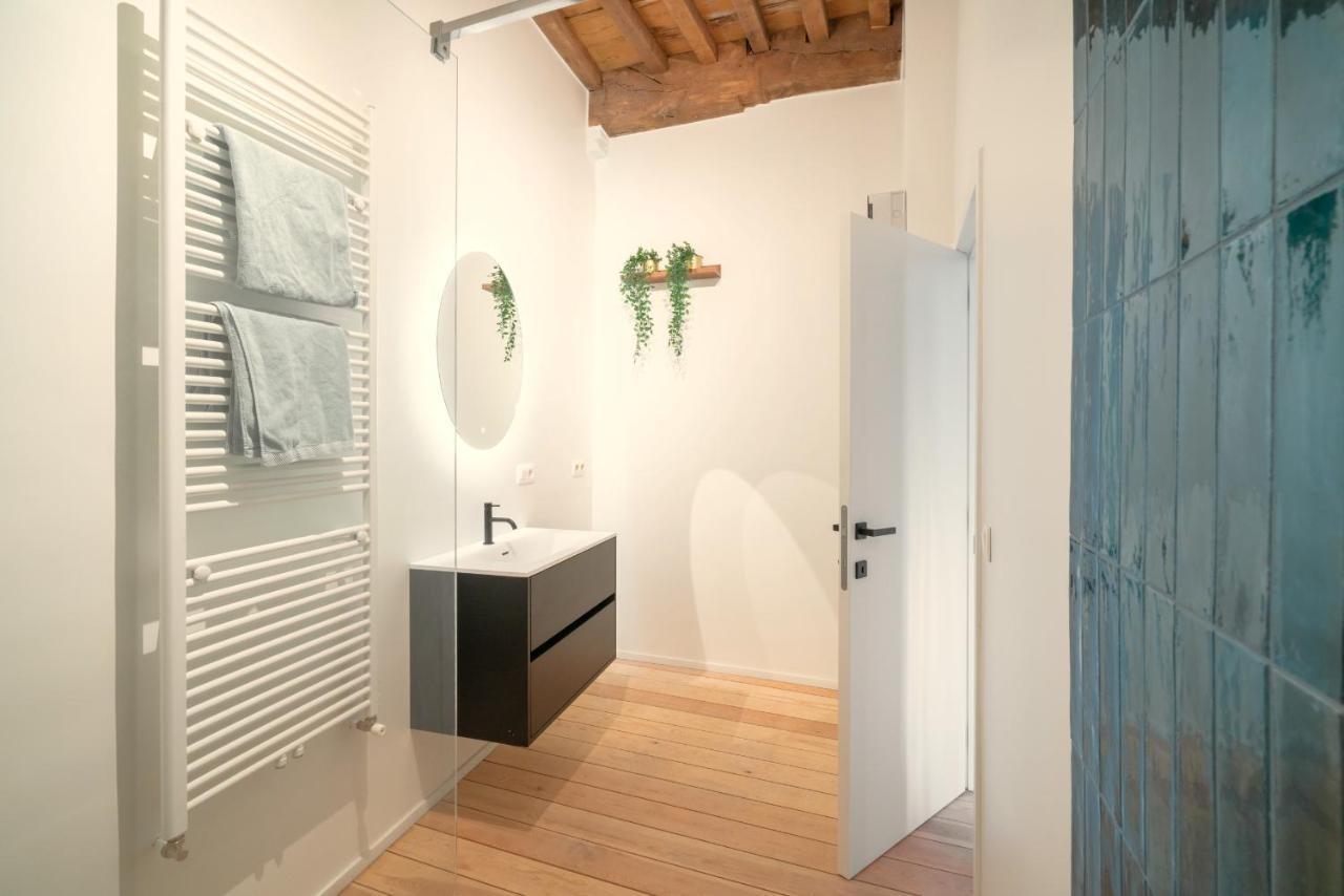 The Hendrik Square Residence Anversa Esterno foto