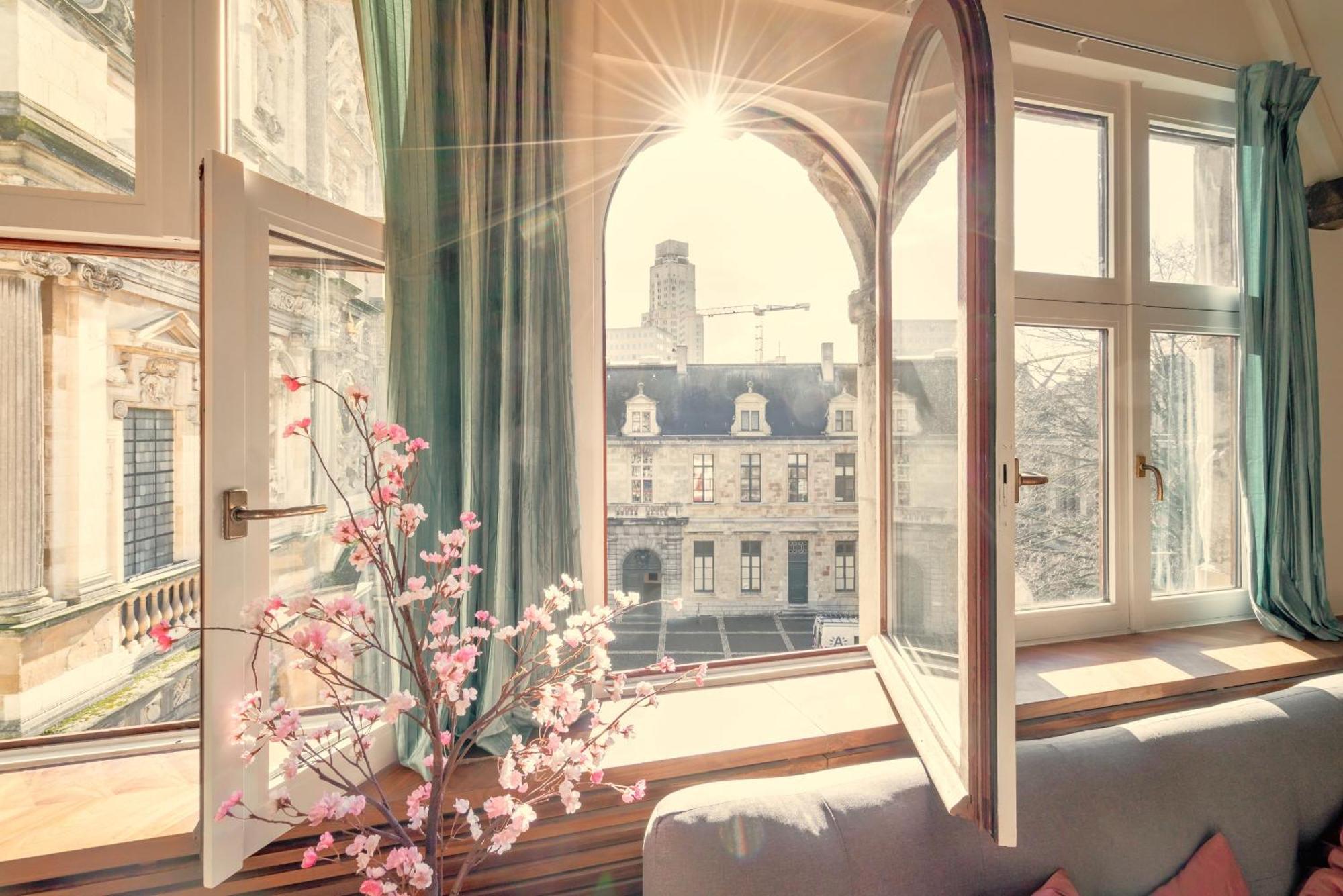 The Hendrik Square Residence Anversa Esterno foto
