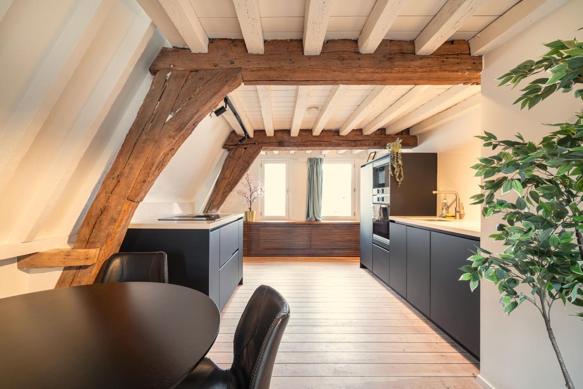 The Hendrik Square Residence Anversa Esterno foto