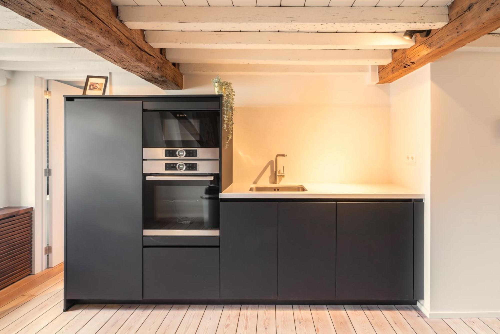 The Hendrik Square Residence Anversa Esterno foto